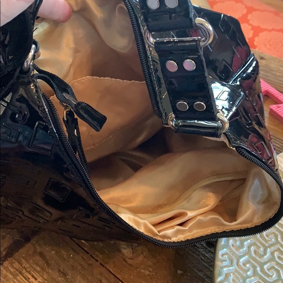 Guess bag - Picture 3 of 3